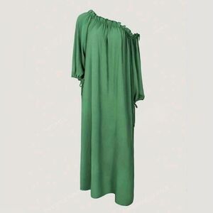 Off Shoulder Flowy Dress 💚